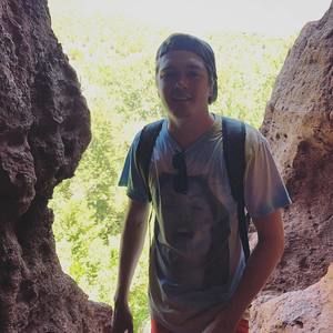 Meet your Posher, Chase